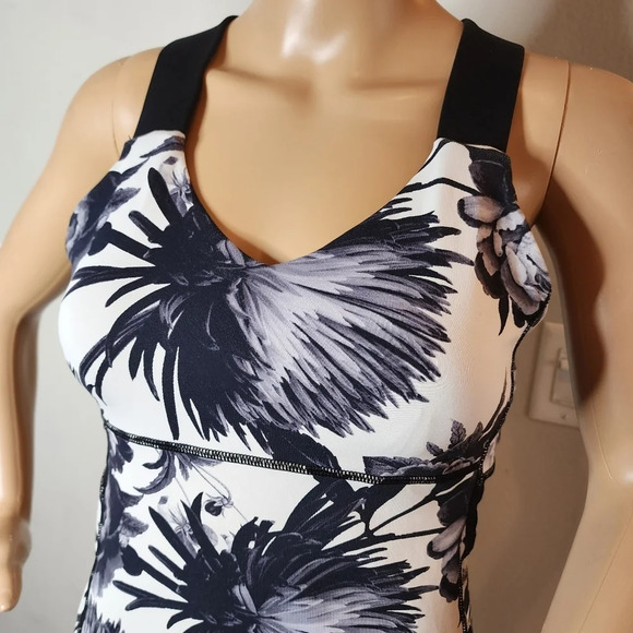 Lululemon Push Ur Limits Tank In Brisk Bloom Black White / Black. Women's Size 6 - Picture 7 of 15